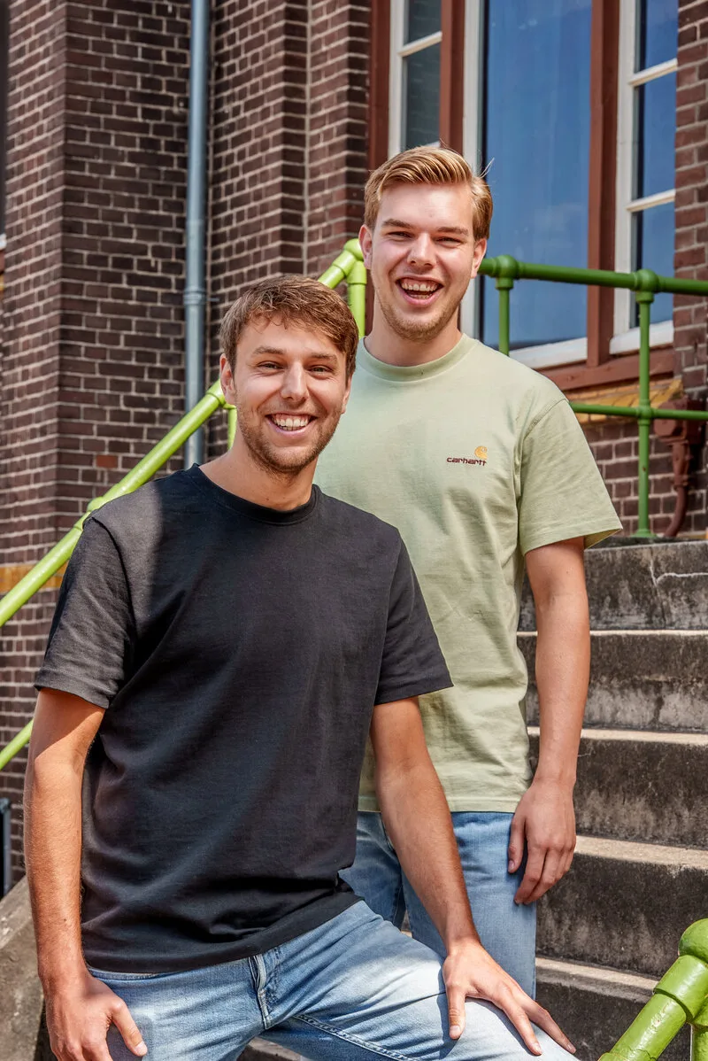 Brent en Glenn, de twee bouwers achter Voedselbosondernemer